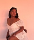 Dating Woman Madagascar to Antananarivo : Holi, 28 years